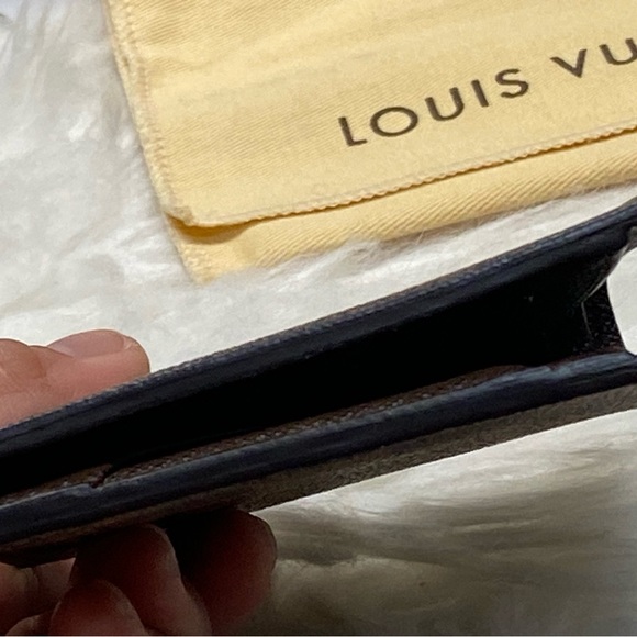 💕💕💕SOLD💕💕💕

🤩🤩🤩LV MENS BIFOLD WALLET DE🤩🤩🤩 - Picture 8 of 15